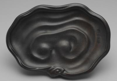 图片[2]-Red Sandalwood Plate in the Shape of Ganoderma Fungus with Zhu Ying ‘s Mark, Ming dynasty (1368-1644)-China Archive